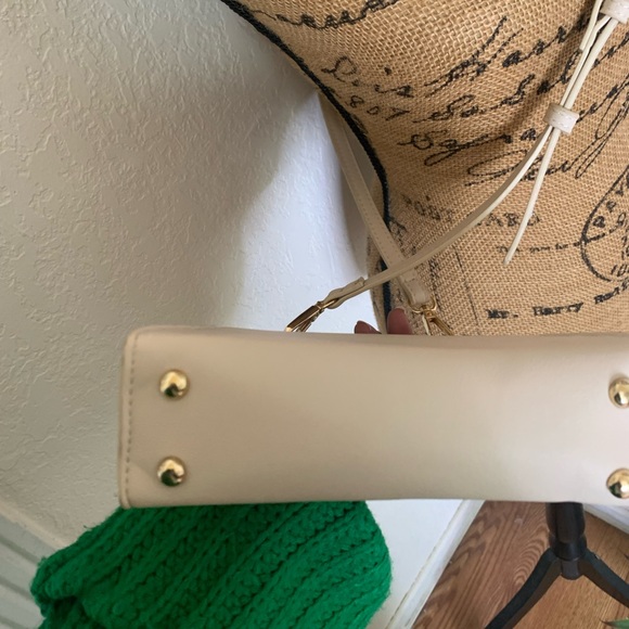 Mini Handbag - Picture 8 of 11